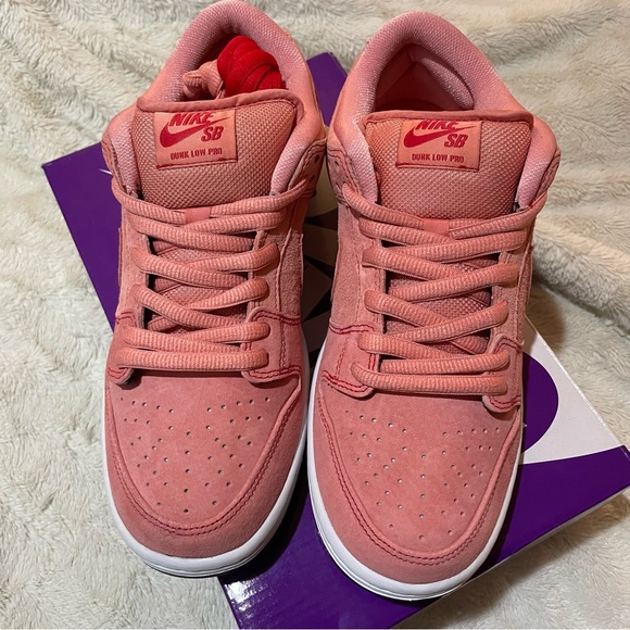 Nike SB dunk Pink Pig - Picture 4 of 9